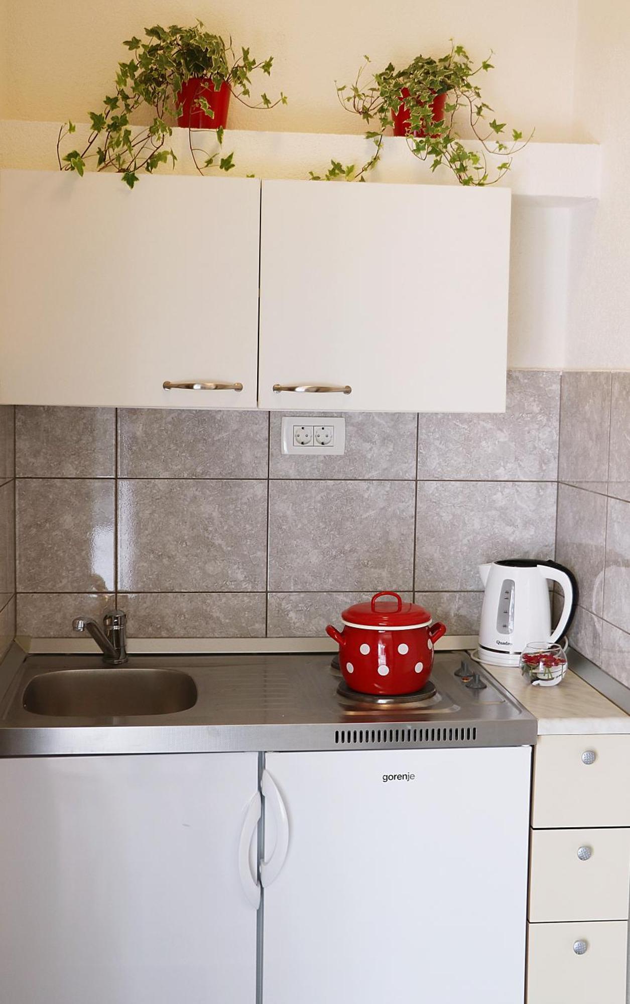 Apartments Neda Плоче Екстериор снимка