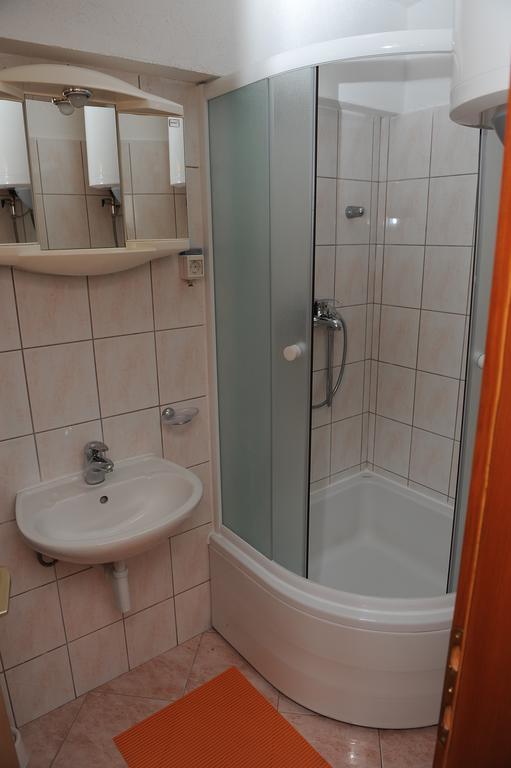 Apartments Neda Плоче Екстериор снимка