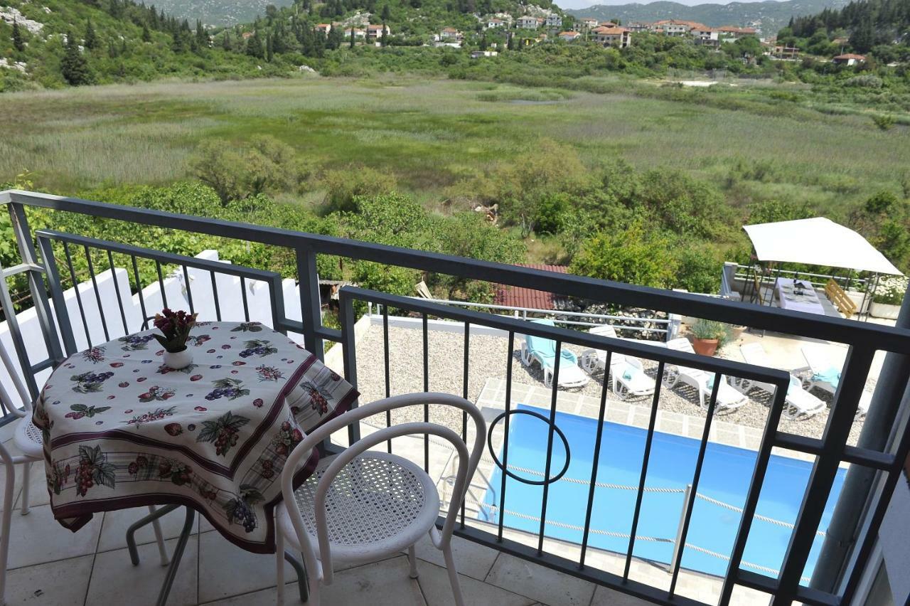 Apartments Neda Плоче Екстериор снимка