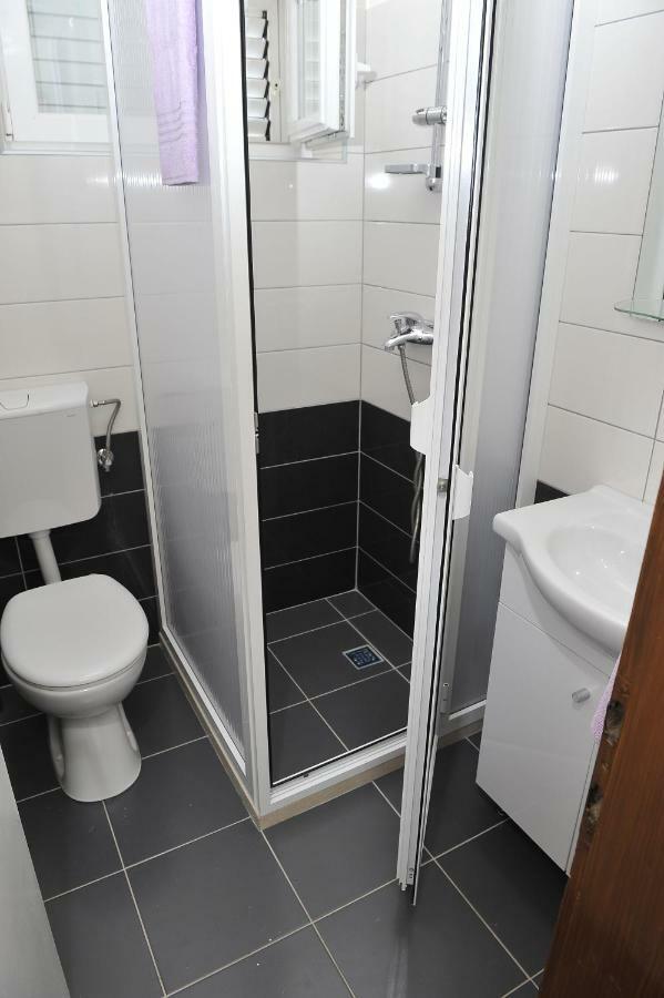 Apartments Neda Плоче Екстериор снимка