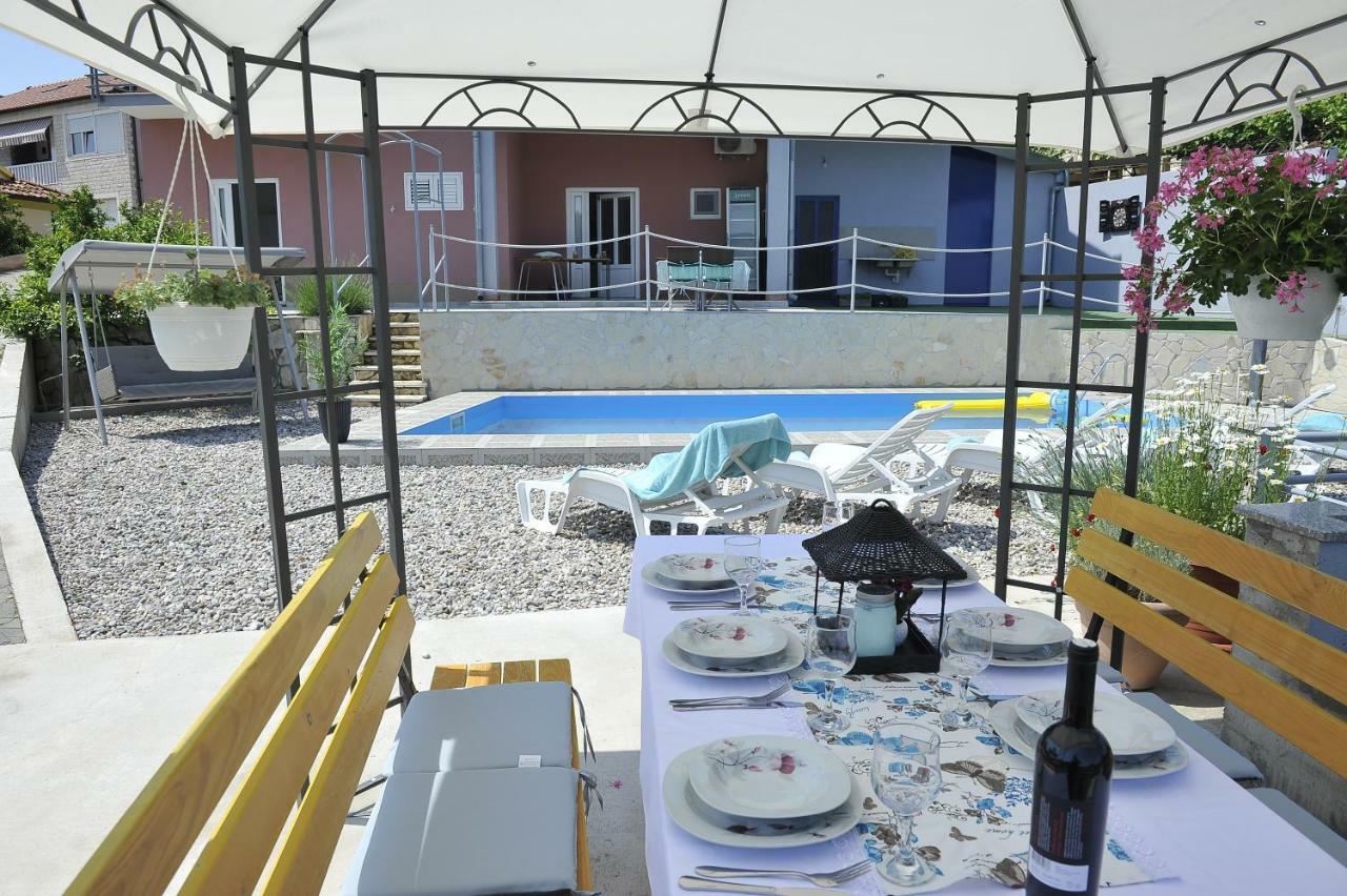 Apartments Neda Плоче Екстериор снимка